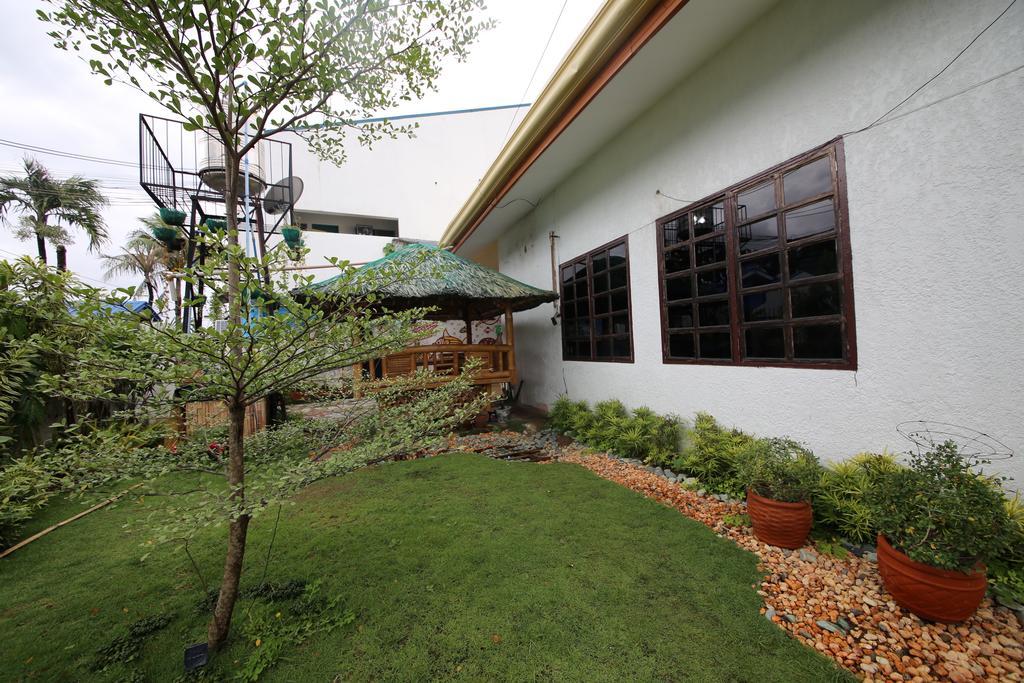 Dee Guest House Lapu-Lapu City Exterior photo