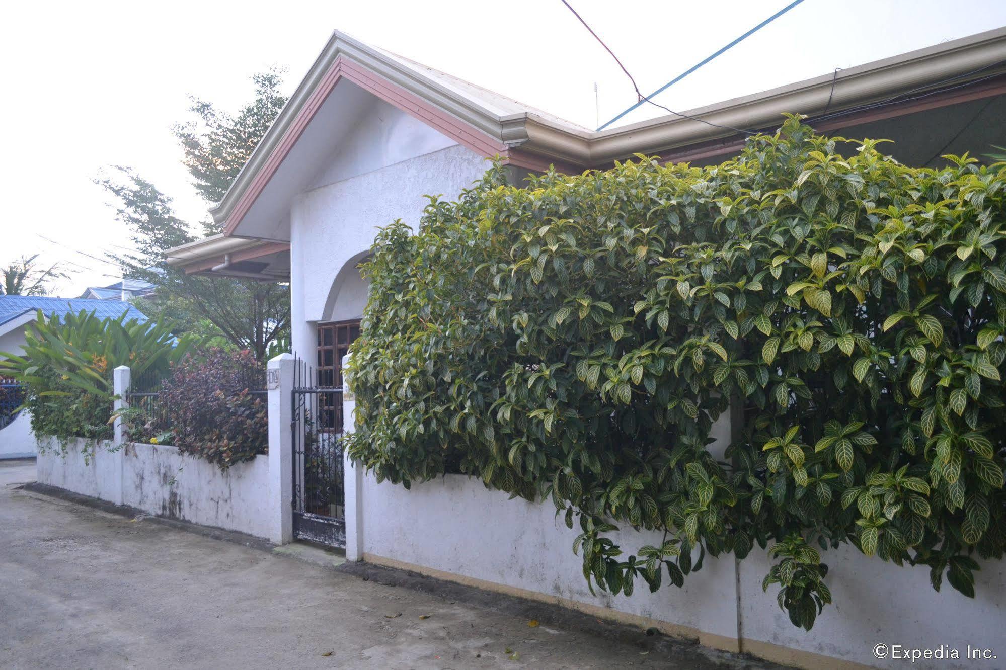 Dee Guest House Lapu-Lapu City Exterior photo