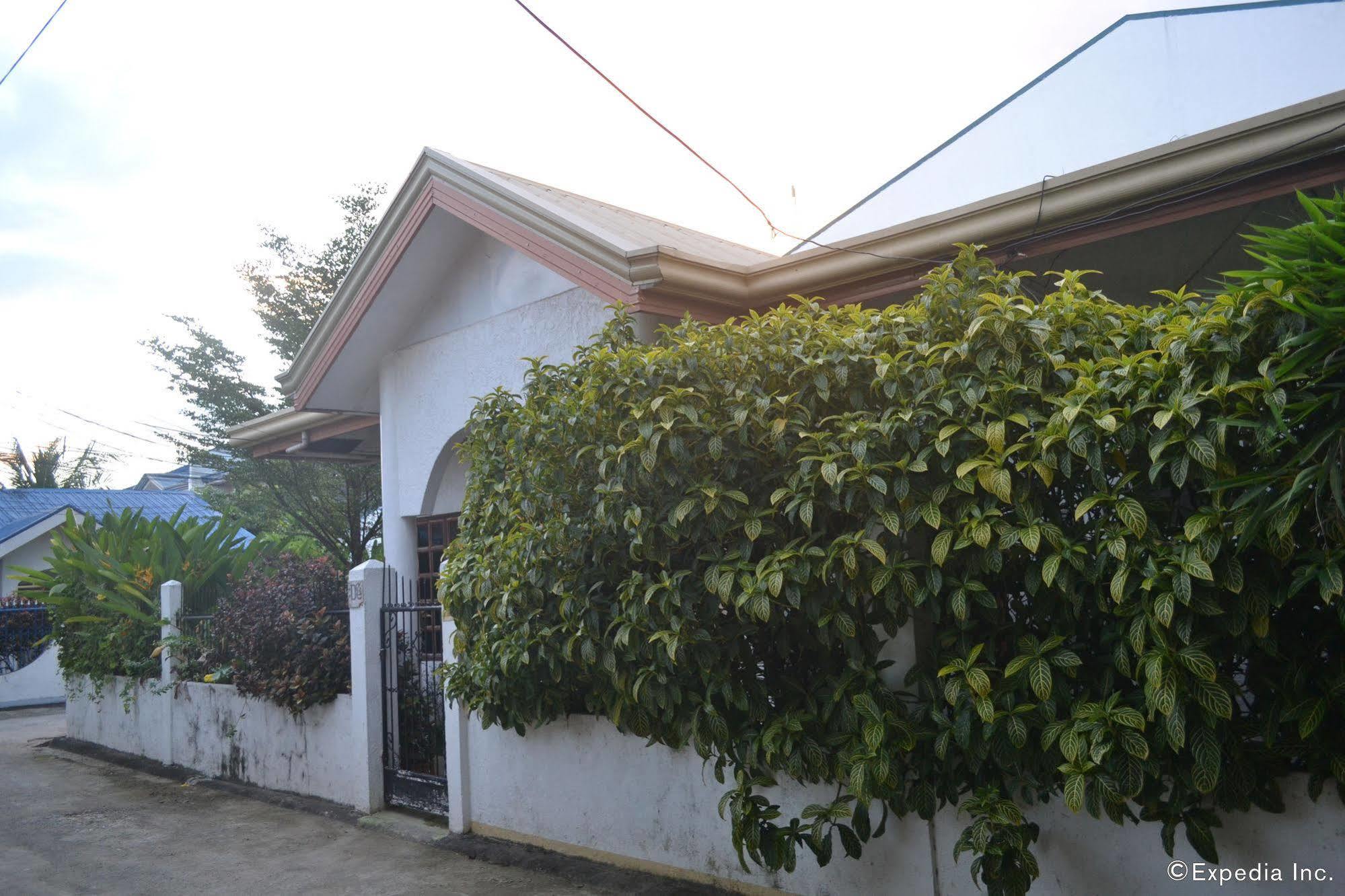 Dee Guest House Lapu-Lapu City Exterior photo
