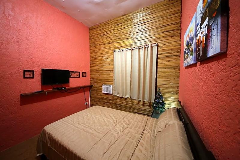 Dee Guest House Lapu-Lapu City Exterior photo