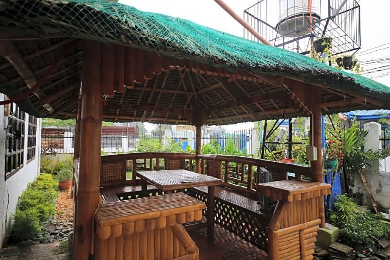 Dee Guest House Lapu-Lapu City Exterior photo