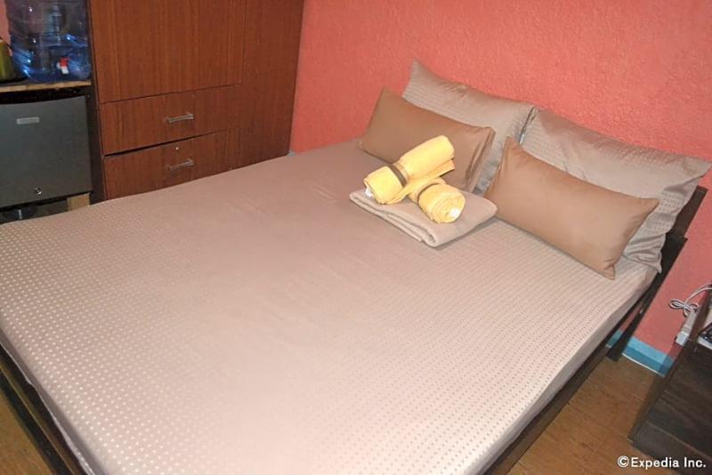 Dee Guest House Lapu-Lapu City Exterior photo